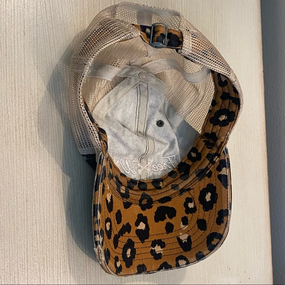 2/$25 Free Wild Camo Women’s Mesh Trucker Baseball Hat - Picture 4 of 5